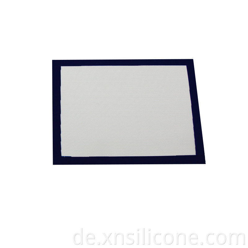 Heat resistant pastry mat